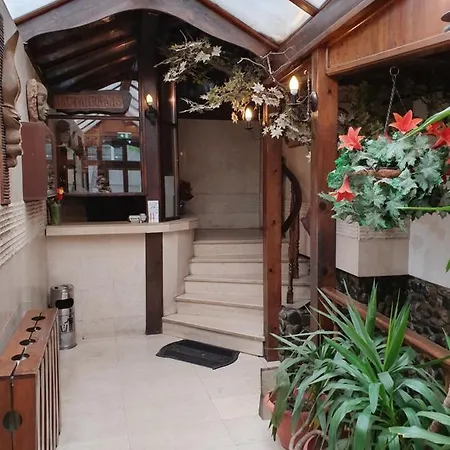 Hotel семеен българи