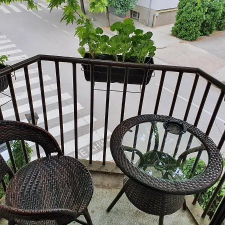 семеен българи Hotel Montana